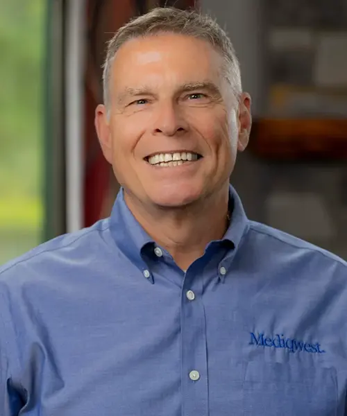 Jeff Indoor Web 819x1024